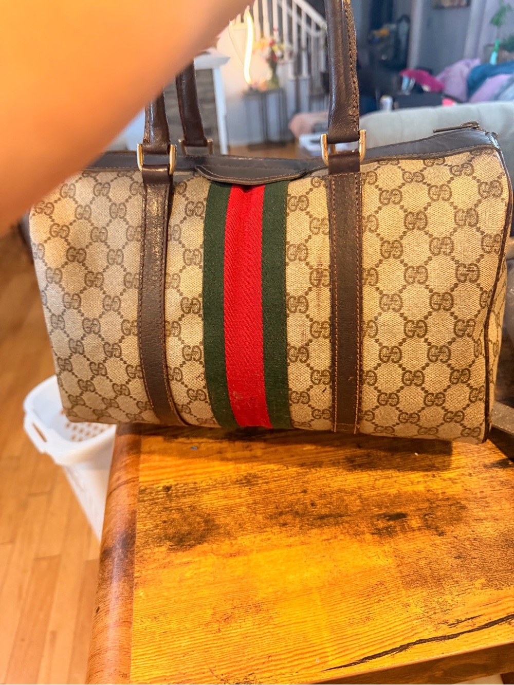 Gucci Beige Monogram Duffel with Red & Green Center Stripe - Picture 3 of 12